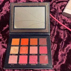 Ace Beautē Scarlet Dusk Eyeshadow Palette